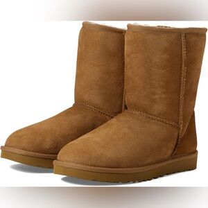 UGG Classic Short Boot